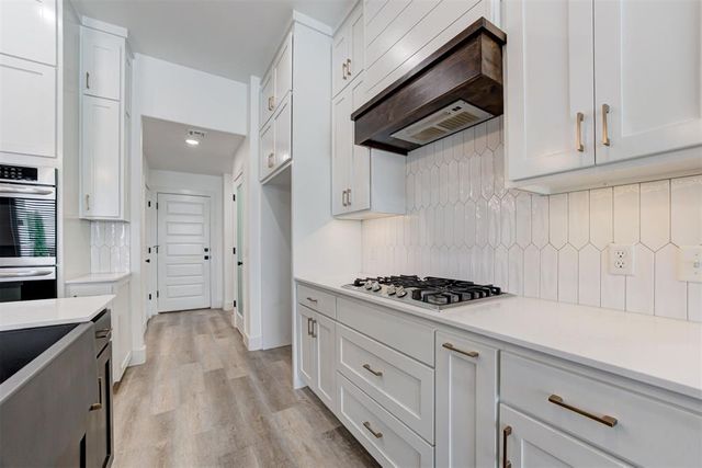 7329 NW 159th Terrace, Edmond, OK 73013