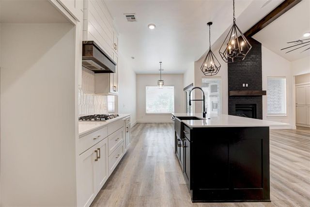 7329 NW 159th Terrace, Edmond, OK 73013