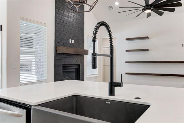 7329 NW 159th Terrace, Edmond, OK 73013