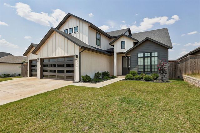 7329 NW 159th Terrace, Edmond, OK 73013