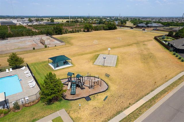7329 NW 159th Terrace, Edmond, OK 73013