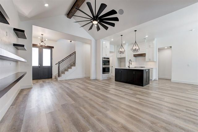 7329 NW 159th Terrace, Edmond, OK 73013
