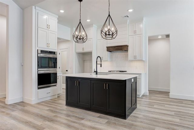 7329 NW 159th Terrace, Edmond, OK 73013