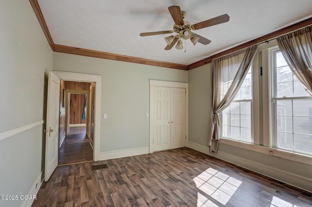 1830 S Maple Street, Carthage, MO 64836