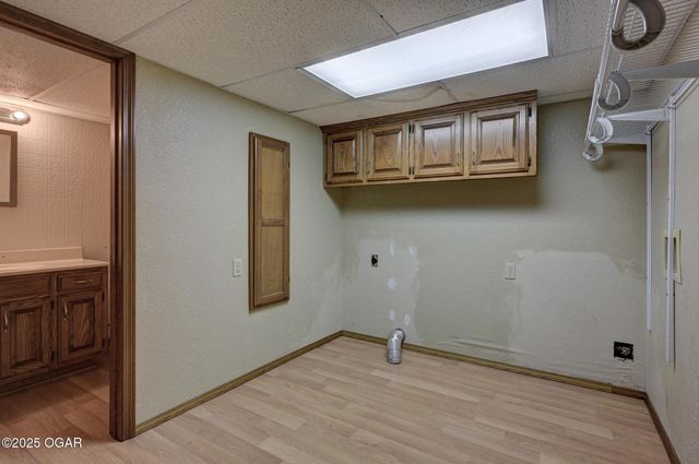 1830 S Maple Street, Carthage, MO 64836