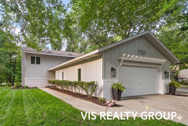17501 W Spring Lake Road, Spring Lake, MI 49456
