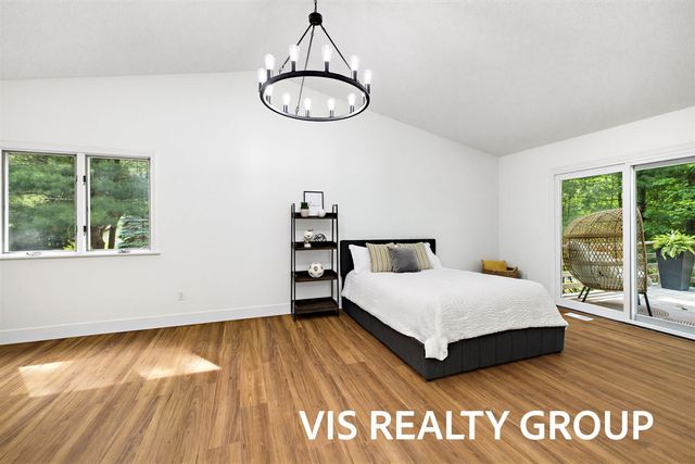 17501 W Spring Lake Road, Spring Lake, MI 49456