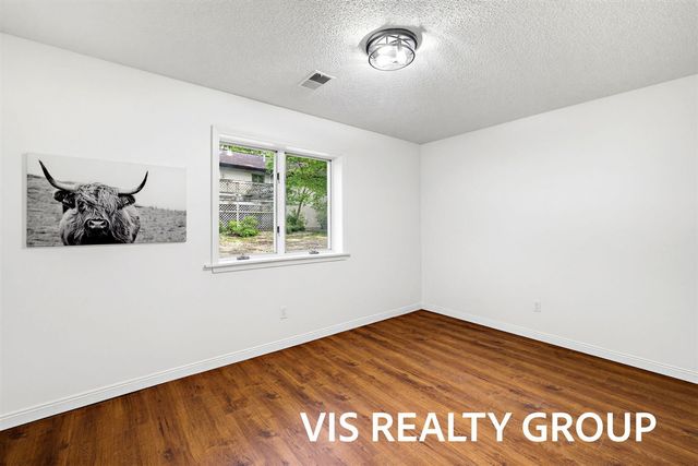 17501 W Spring Lake Road, Spring Lake, MI 49456