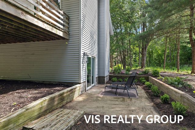 17501 W Spring Lake Road, Spring Lake, MI 49456