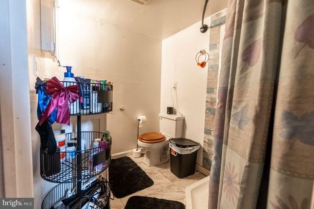 62 MCKINLEY AVE, Hanover, PA 17331