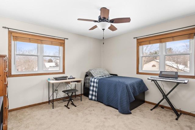 N60W23727 Butternut LANE, Sussex, WI 53089