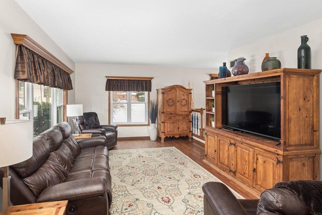 N60W23727 Butternut LANE, Sussex, WI 53089