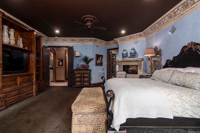 15 Spring Valley Lane, Little Rock, AR 72223