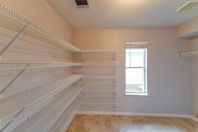 2812 Greenlee DR, Leander, TX 78641