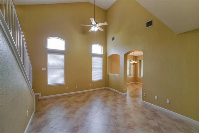 2812 Greenlee DR, Leander, TX 78641