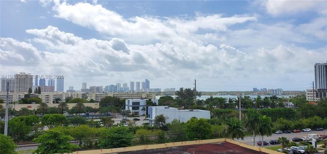 17890 W Dixie Hwy 515, North Miami Beach, FL 33160