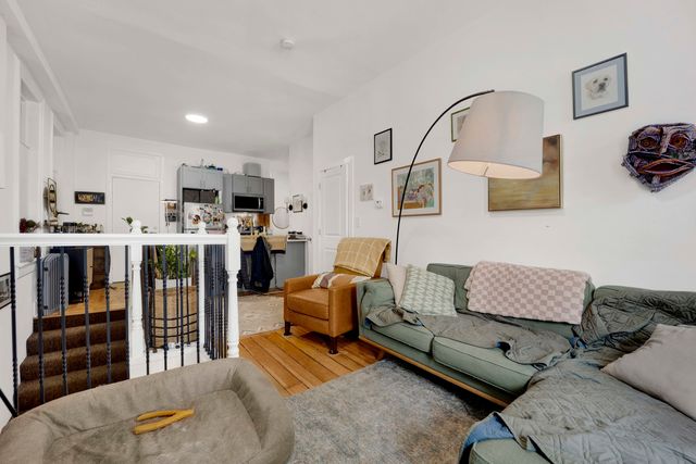 1140 N Winchester Avenue 1F, Chicago, IL 60622