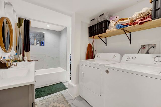 1140 N Winchester Avenue 1F, Chicago, IL 60622