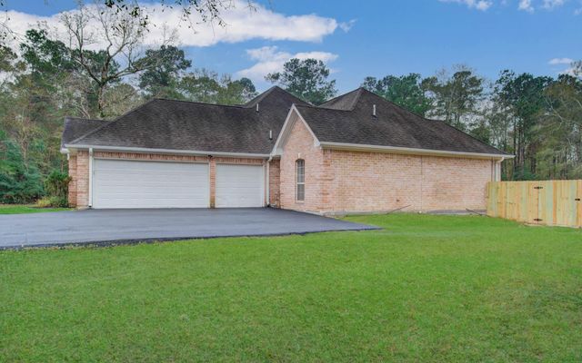 29103 Commons Forest Drive, Huffman, TX 77336