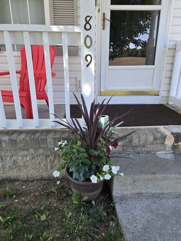 809 Stableford Rd, Oak Grove, KY 42262