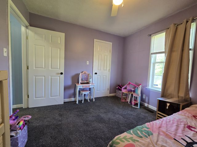 809 Stableford Rd, Oak Grove, KY 42262