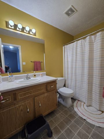 809 Stableford Rd, Oak Grove, KY 42262