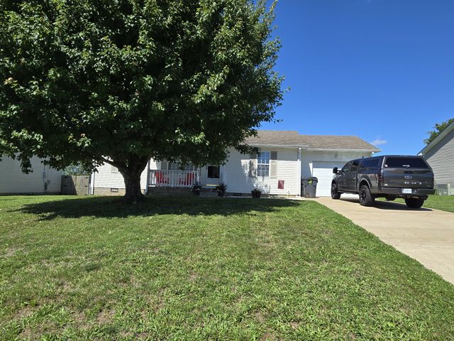 809 Stableford Rd, Oak Grove, KY 42262