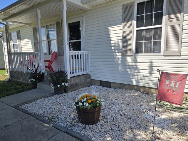 809 Stableford Rd, Oak Grove, KY 42262