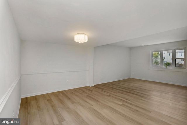 1132 JAMES MADISON CIR, Fredericksburg, VA 22405