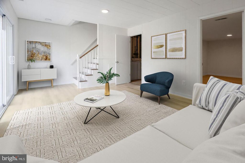 1132 JAMES MADISON CIR, Fredericksburg, VA 22405