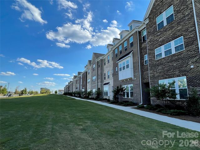 7807 Reunion Row Drive, Charlotte, NC 28277