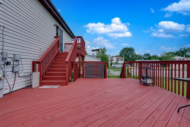 1953 Burr Oaks Lane, Glendale Heights, IL 60139