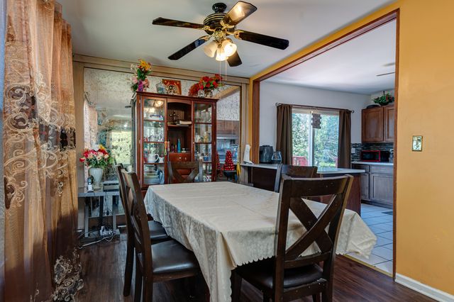 1953 Burr Oaks Lane, Glendale Heights, IL 60139