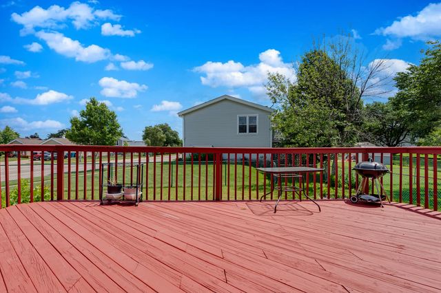 1953 Burr Oaks Lane, Glendale Heights, IL 60139