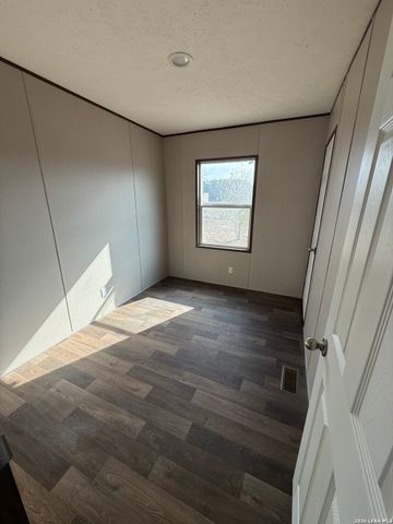 1390 Rendon, Poteet, TX 78065