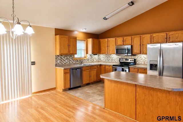 1871 Kennedy Drive, Lincoln, NE 68521