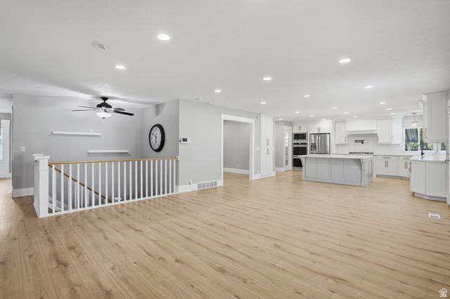 964 W CHESTERBROOK CV, Murray, UT 84123