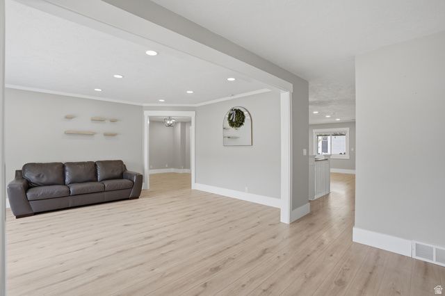 964 W CHESTERBROOK CV, Murray, UT 84123