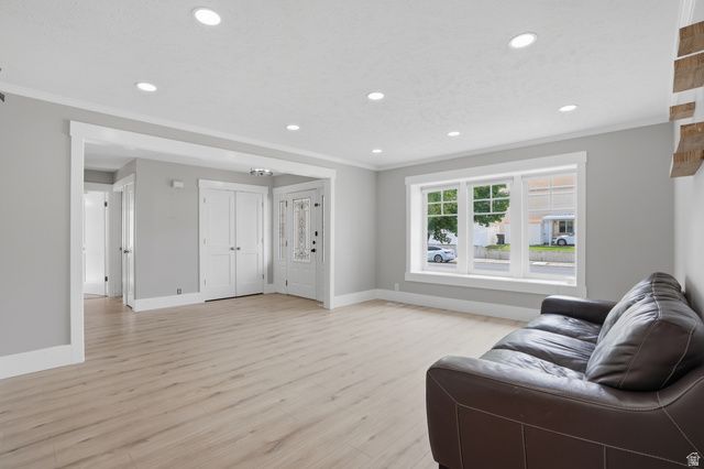 964 W CHESTERBROOK CV, Murray, UT 84123