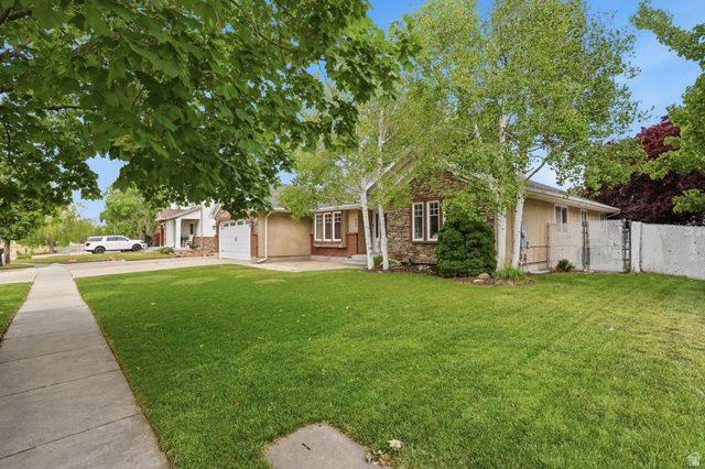 964 W CHESTERBROOK CV, Murray, UT 84123