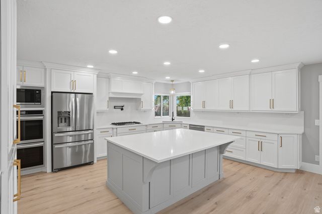 964 W CHESTERBROOK CV, Murray, UT 84123