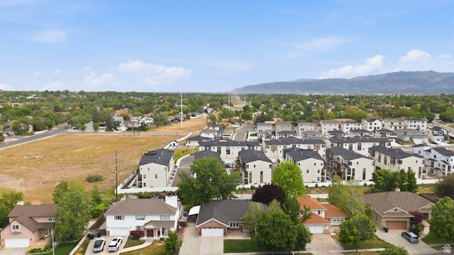 964 W CHESTERBROOK CV, Murray, UT 84123
