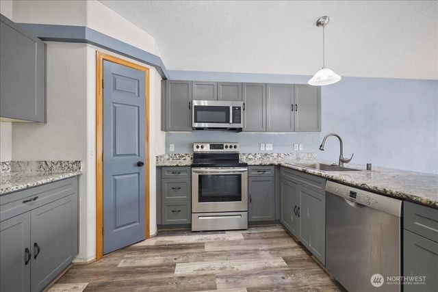735 E Tara Lee Avenue, Medical Lake, WA 99022