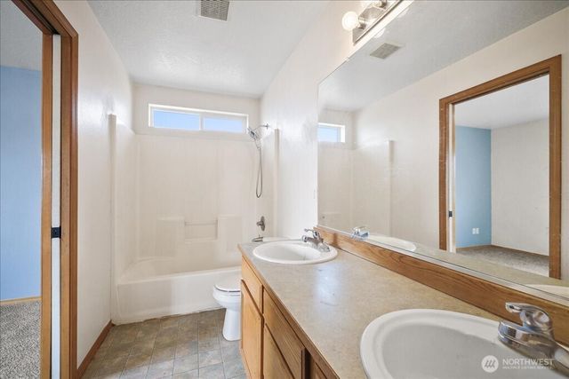 735 E Tara Lee Avenue, Medical Lake, WA 99022