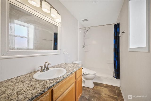 735 E Tara Lee Avenue, Medical Lake, WA 99022