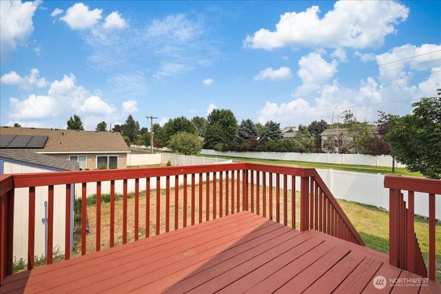 735 E Tara Lee Avenue, Medical Lake, WA 99022