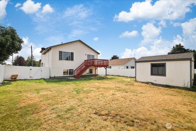 735 E Tara Lee Avenue, Medical Lake, WA 99022