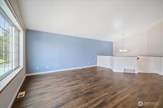 735 E Tara Lee Avenue, Medical Lake, WA 99022