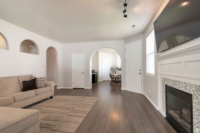 6607 S CEDAR HILL CT, West Jordan, UT 84084