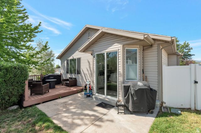 6607 S CEDAR HILL CT, West Jordan, UT 84084